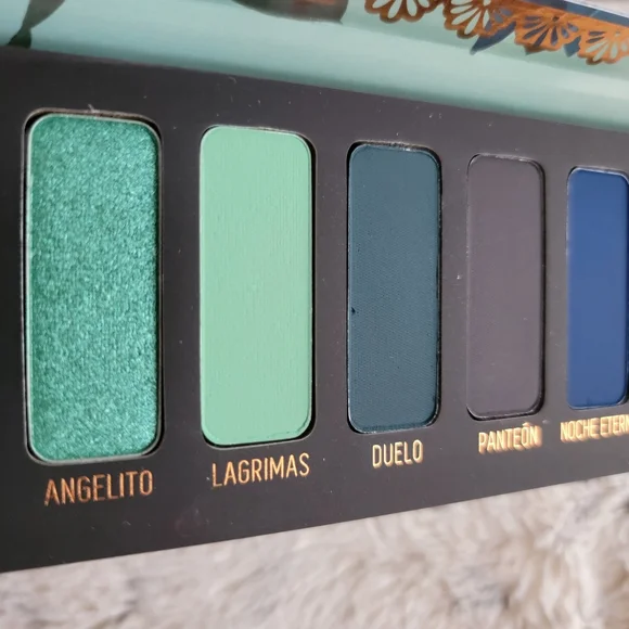Muerte Eyeshadow Palette Melt Cosmetics - Picture 7 of 13